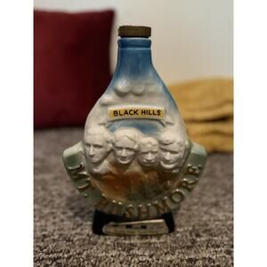 Vintage Jim Beam Mount Rushmore Liquor Decanter, Black Hills South Dakota Empty